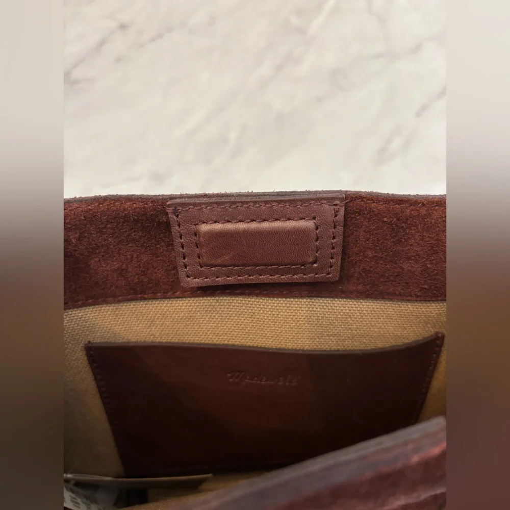 NWT Madewell Essential Mini Tote Bucket Bag Chocolate Raisin - Picture 6 of 9